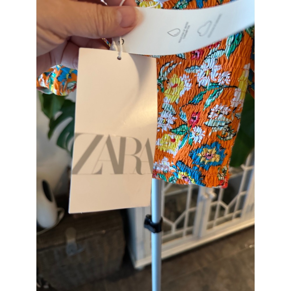 NWT ZARA Floral Smocked Puff Sleeve Crop Top - Orange Multi - Small - Picture 3 of 5
